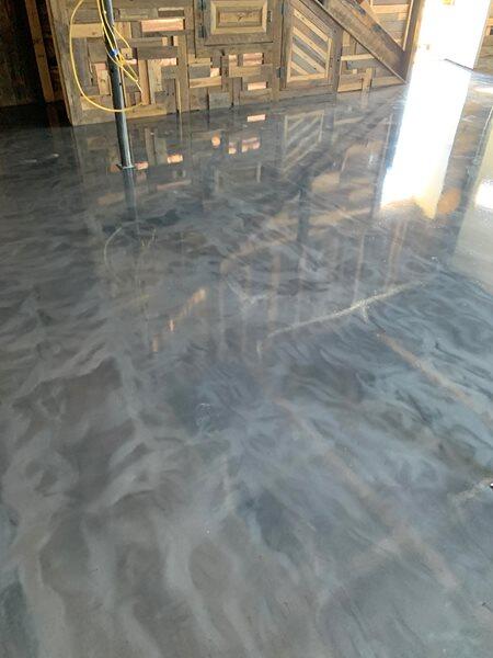 Metallic Epoxy project by Concrete Ideas Florida: Decorative metallic epoxy with pearl or marbled effect.